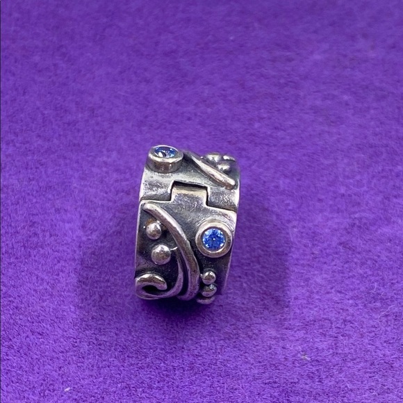 💛 Retired Sterling Silver Pandora Tendril Blue CZ Charm Clip - Picture 2 of 6